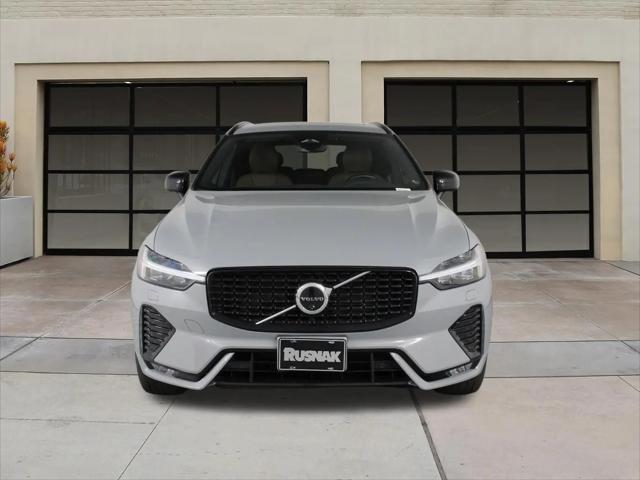 2024 Volvo XC60 B5 Plus Dark Theme