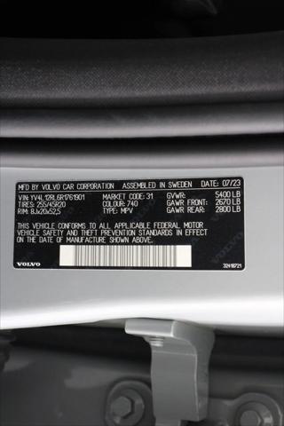 2024 Volvo XC60 B5 Plus Dark Theme