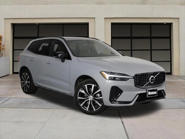 2024 Volvo XC60 B5 Plus Dark Theme