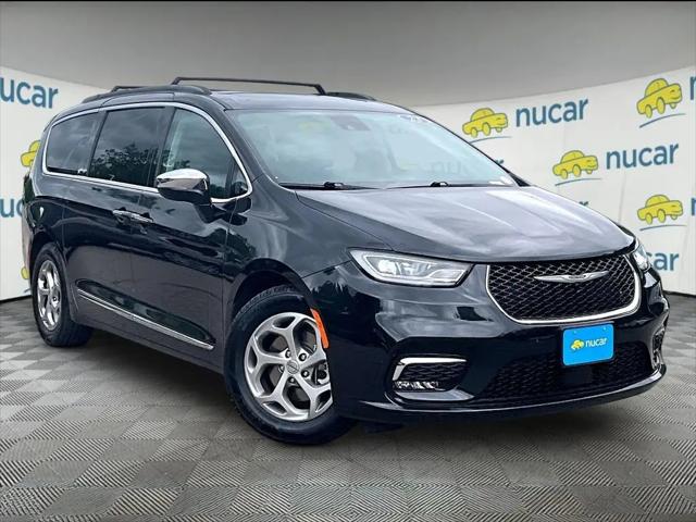 2023 Chrysler Pacifica Limited for sale in Norwood, MA
