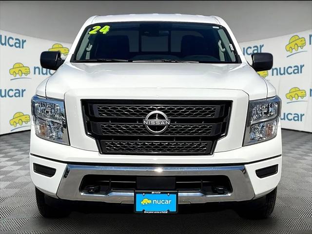 2024 Nissan Titan Crew Cab SV 4x4