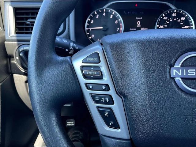 2024 Nissan Titan Crew Cab SV 4x4