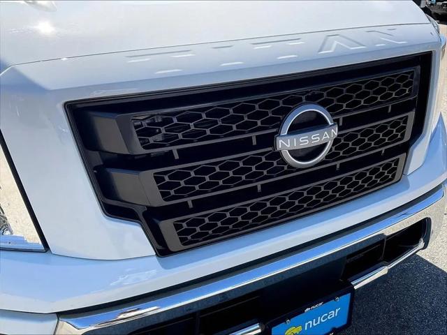2024 Nissan Titan Crew Cab SV 4x4