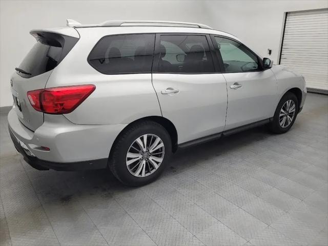 2019 Nissan Pathfinder SV