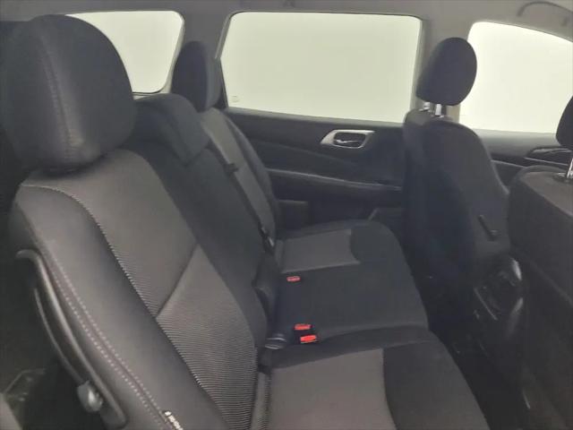 2019 Nissan Pathfinder SV