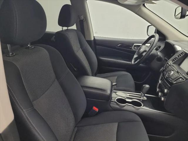 2019 Nissan Pathfinder SV