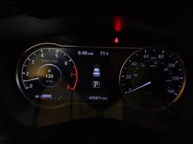 2024 Nissan Versa 1.6 SV