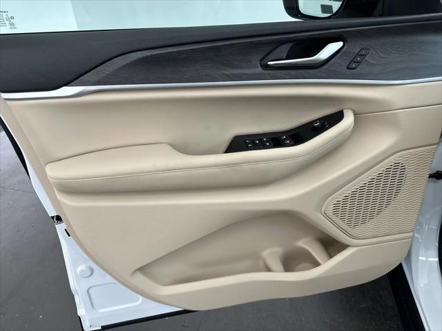 2025 Jeep Grand Cherokee L Limited 4x4