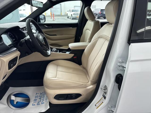 2025 Jeep Grand Cherokee L Limited 4x4