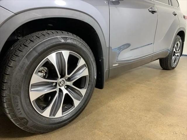 2023 Toyota Highlander Hybrid XLE