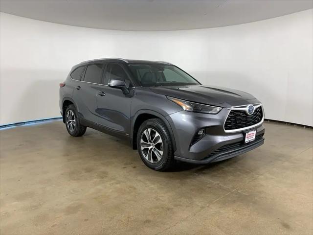 2023 Toyota Highlander Hybrid XLE