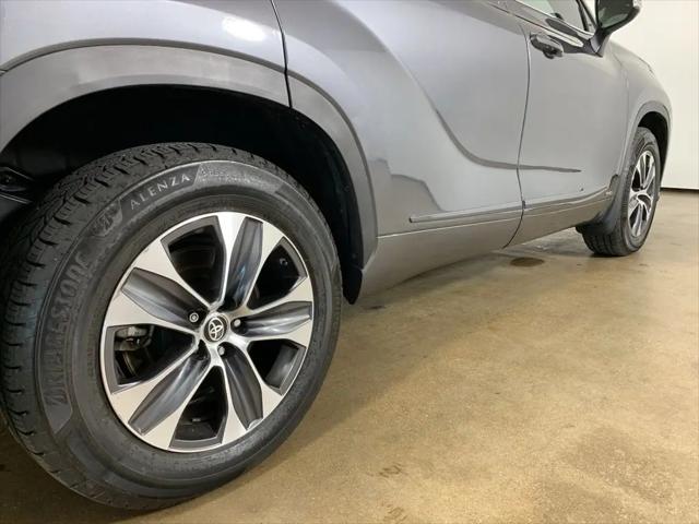 2023 Toyota Highlander Hybrid XLE