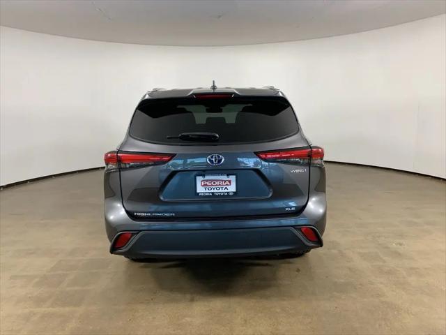 2023 Toyota Highlander Hybrid XLE