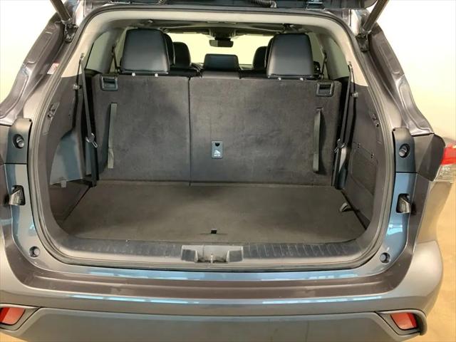 2023 Toyota Highlander Hybrid XLE