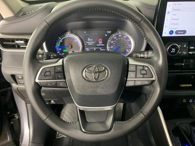 2023 Toyota Highlander Hybrid XLE