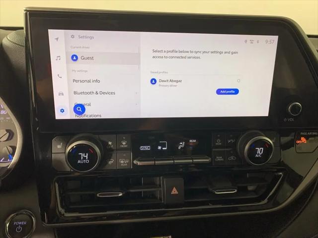 2023 Toyota Highlander Hybrid XLE