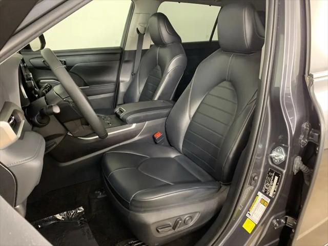 2023 Toyota Highlander Hybrid XLE