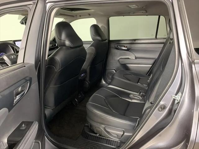 2023 Toyota Highlander Hybrid XLE