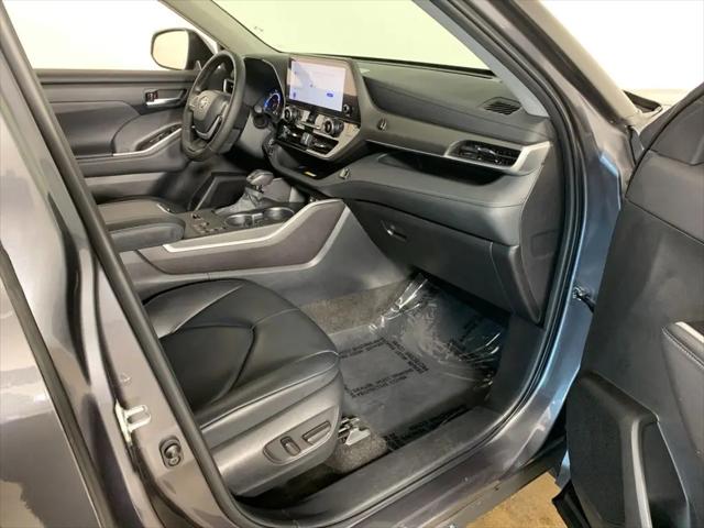 2023 Toyota Highlander Hybrid XLE