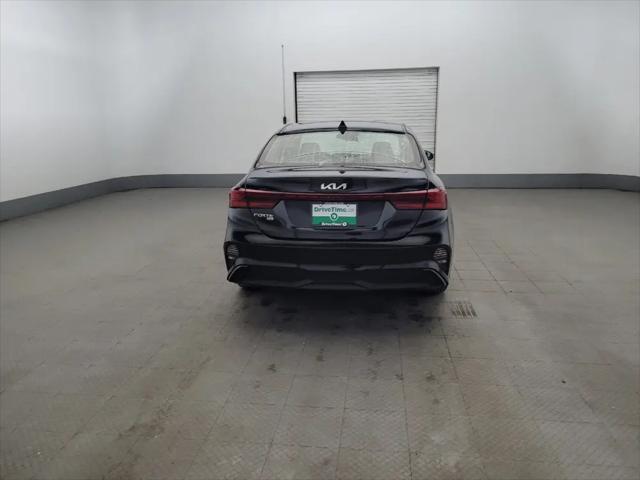 2023 Kia Forte LX