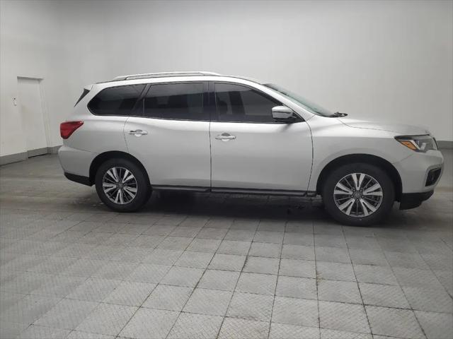 2020 Nissan Pathfinder SL 2WD