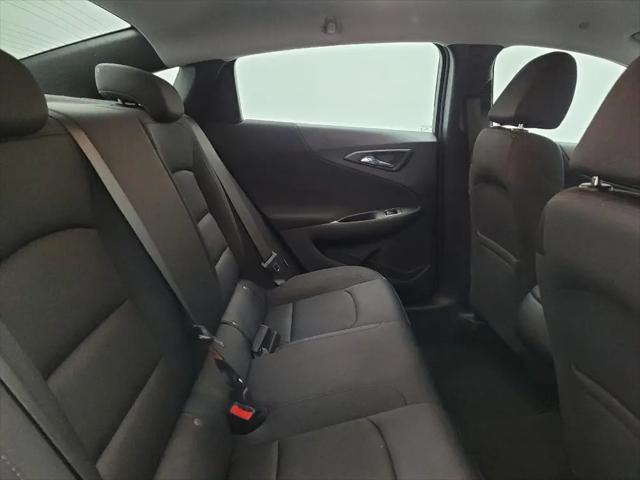 2022 Chevrolet Malibu FWD 1FL