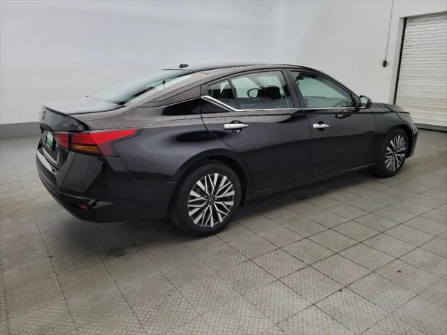2023 Nissan Altima SV FWD