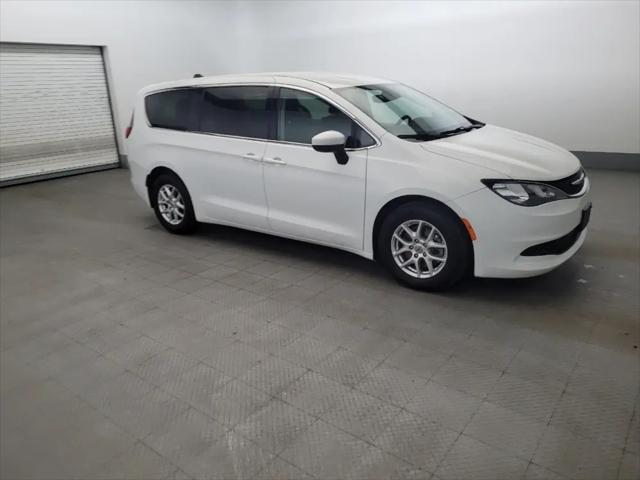 2021 Chrysler Voyager LX