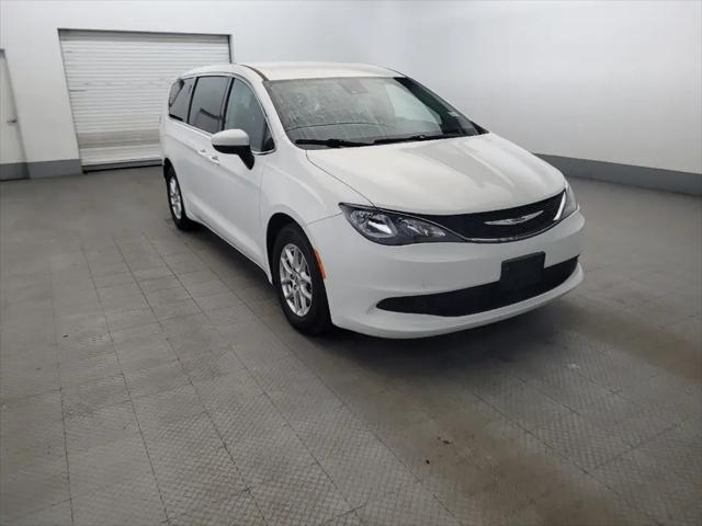 2021 Chrysler Voyager LX