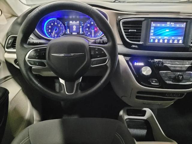 2021 Chrysler Voyager LX