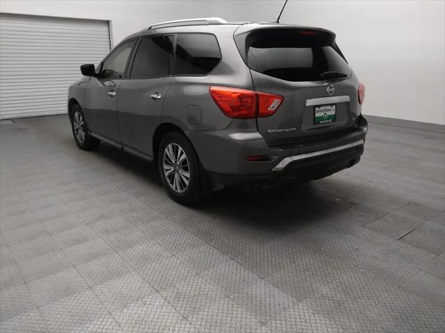 2018 Nissan Pathfinder SV