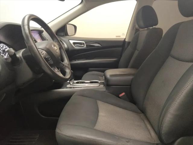 2018 Nissan Pathfinder SV