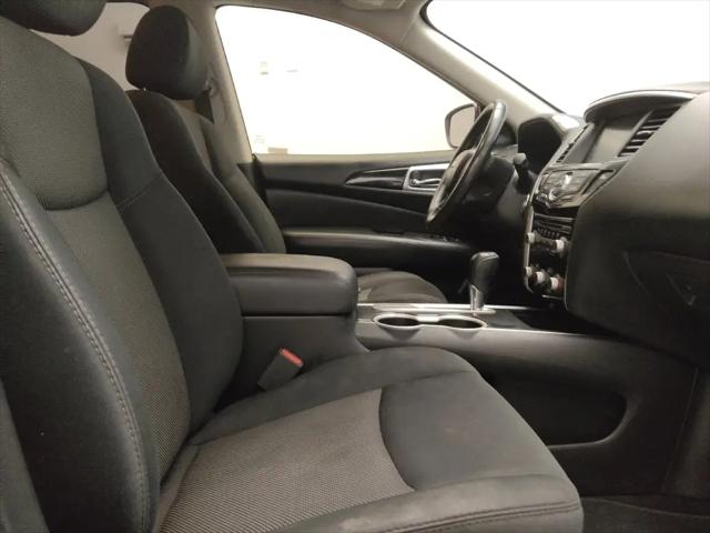 2018 Nissan Pathfinder SV