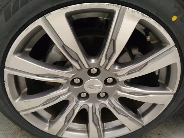 2019 Cadillac XT4 Premium Luxury
