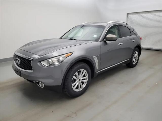 2017 INFINITI QX70 Standard