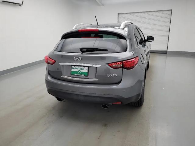 2017 INFINITI QX70 Standard