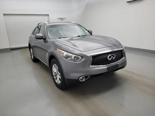2017 INFINITI QX70 Standard
