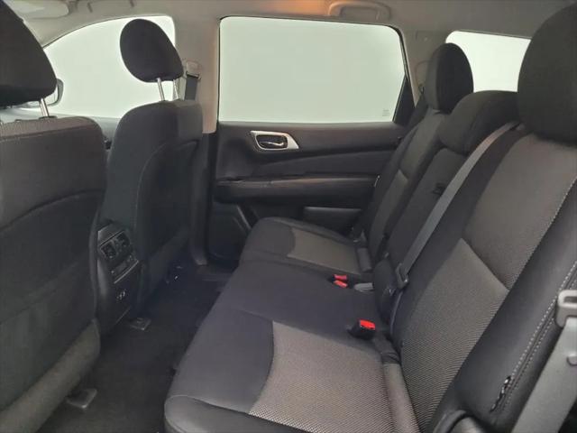 2019 Nissan Pathfinder S