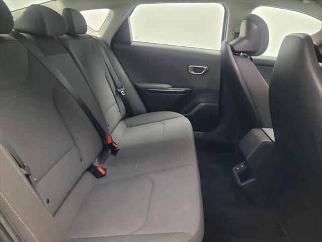 2025 Kia K4 LXS