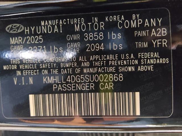 2025 Hyundai Elantra SE