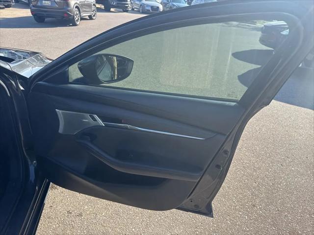 2023 Mazda Mazda3 2.5 S Premium