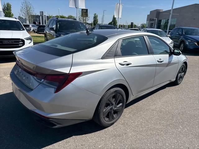 2022 Hyundai Elantra SEL