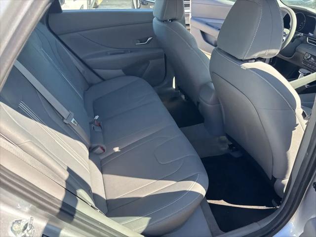 2022 Hyundai Elantra SEL