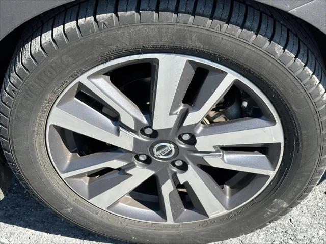 2020 Nissan Versa SV Xtronic CVT