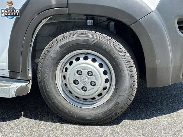 2025 Ram ProMaster 2500 Cargo Van Tradesman Low Roof 136" WB w/Pass Seat