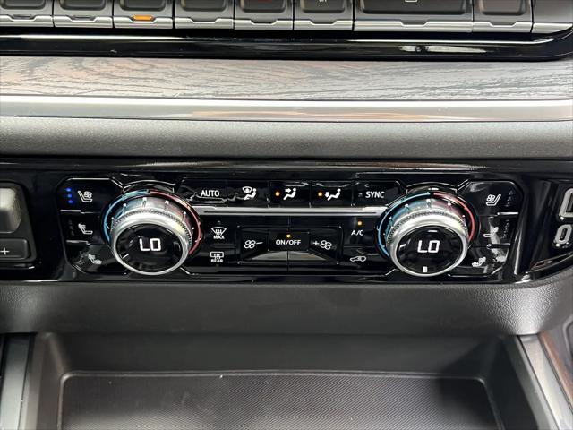 2025 GMC Sierra 1500 4WD Crew Cab Short Box SLT