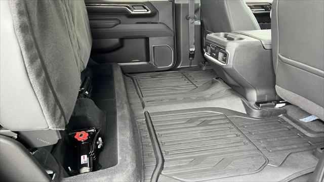 2025 GMC Sierra 1500 4WD Crew Cab Short Box SLT