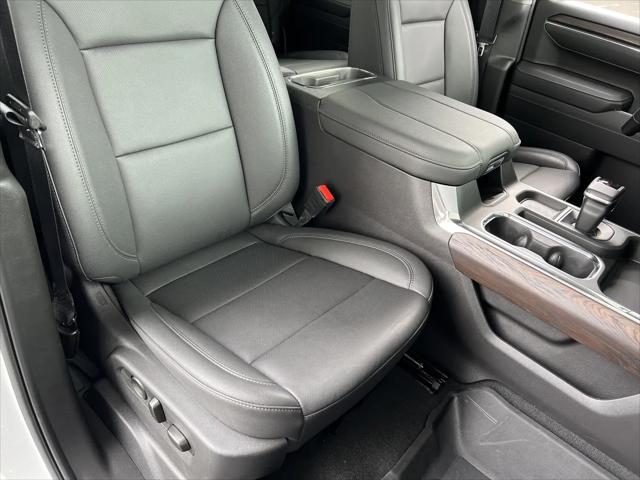 2025 GMC Sierra 1500 4WD Crew Cab Short Box SLT