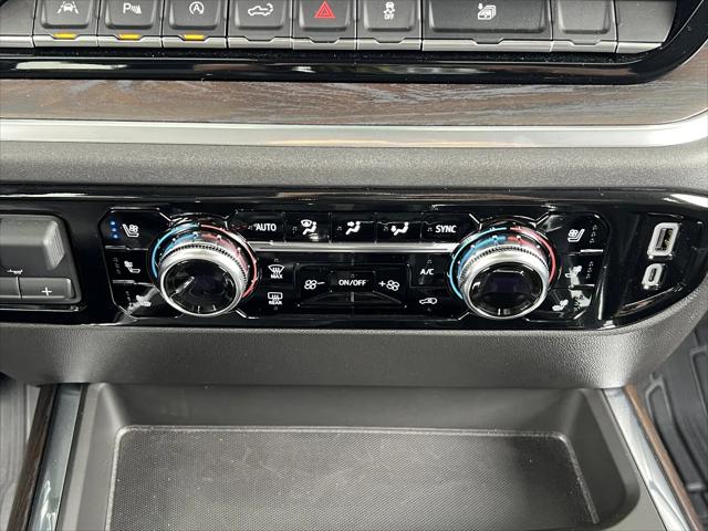 2025 GMC Sierra 1500 4WD Crew Cab Short Box SLT