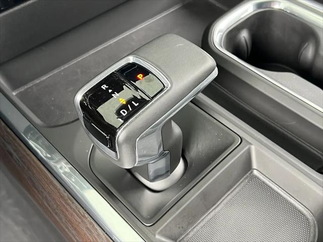 2025 GMC Sierra 1500 4WD Crew Cab Short Box SLT